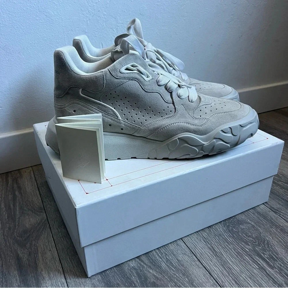 Alexander McQueen
Alexander Mcqueen Man's White Suede Leather Sneakers NIB - Picture 8 of 13